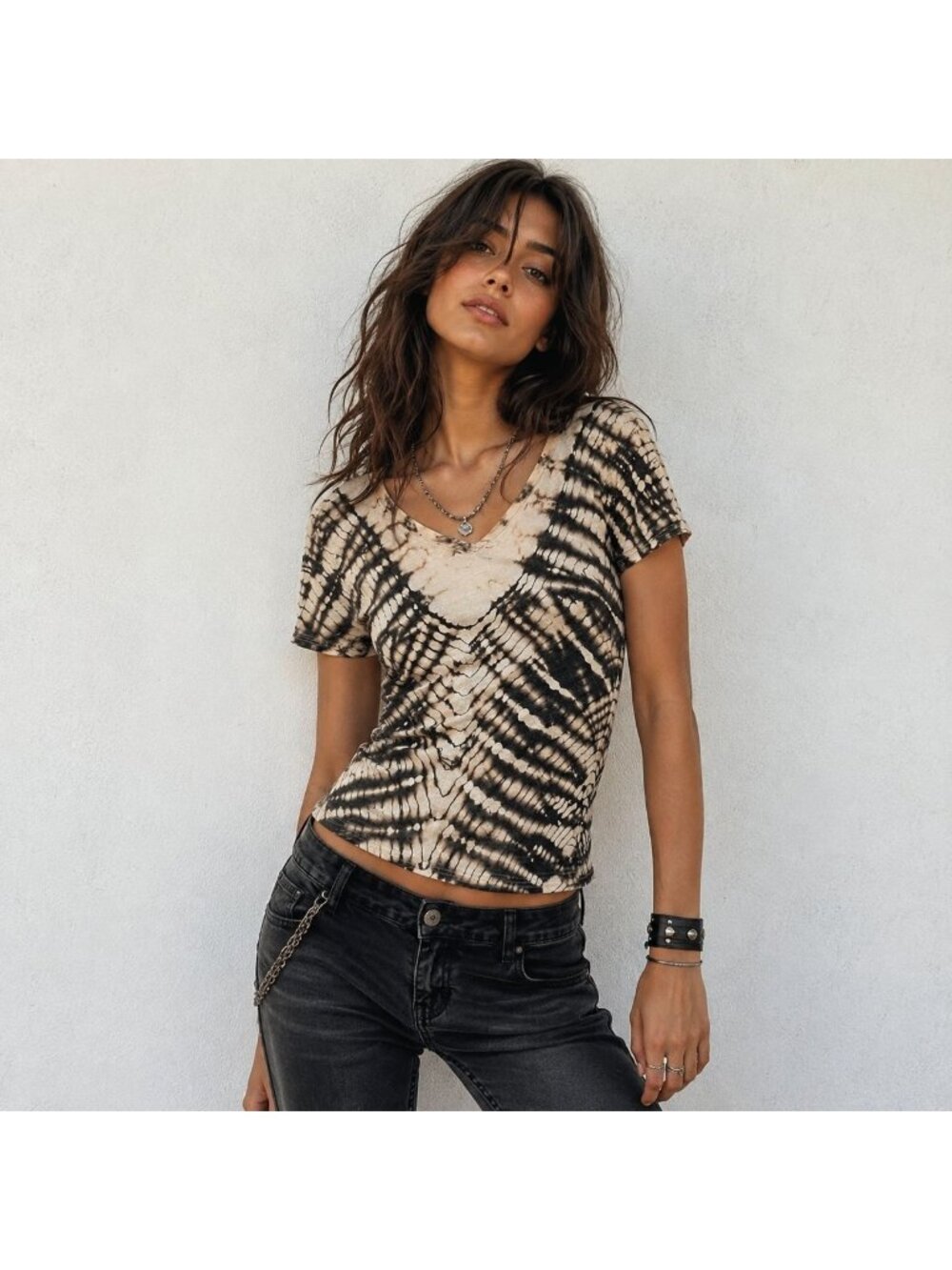 Vintage Y2K Crash & Burn Womens M Tie Dye V Neck Baby Tee Grunge Goth Indie Slea